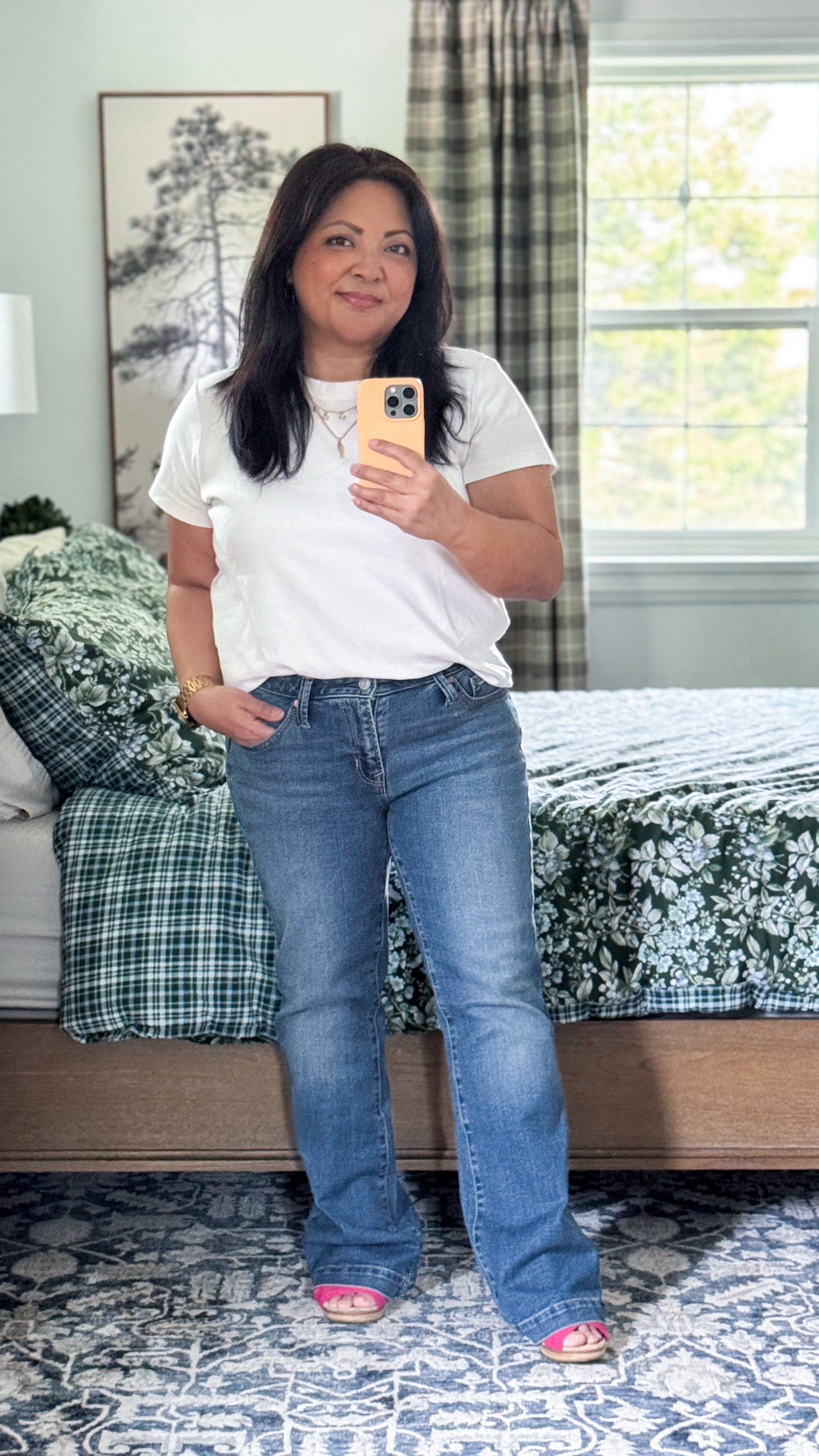 Long & lean jeans for petite women, petite jeans, jeans for short women, everyday casual outfit 

#LTKsummer #LTKcanada #LTKspring