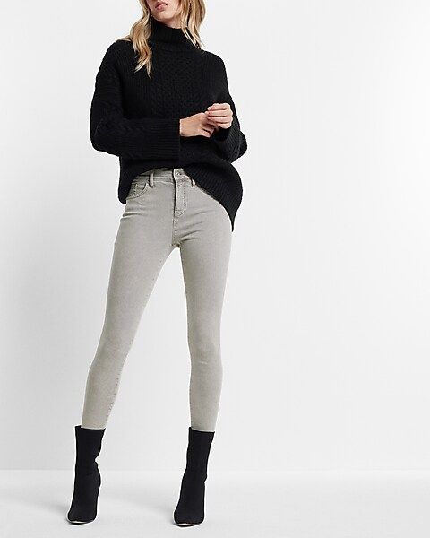 Mid Rise Gray Cropped Skinny Jeans | Express