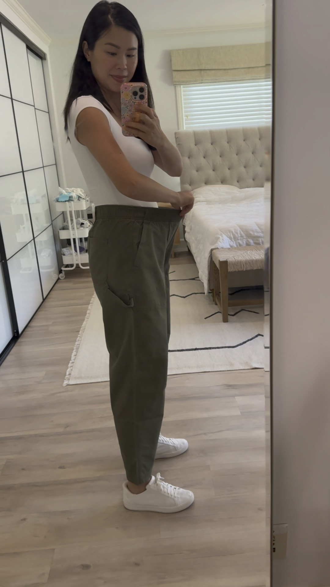 Fall essential pants I need in every color! Versatile, lightweight, and comfortable. Appreciate the stretchy waistband! 5’7 128 lbs. Wearing size S. Would size down as they run a little big. Can’t believe this is on sale for $20! 

#LTKFindsUnder50 #LTKFallSale #LTKOver40