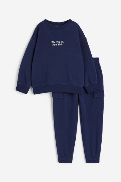 2-piece Sweatsuit - Khaki green/dinosaurs - Kids | H&M US | H&M (US + CA)