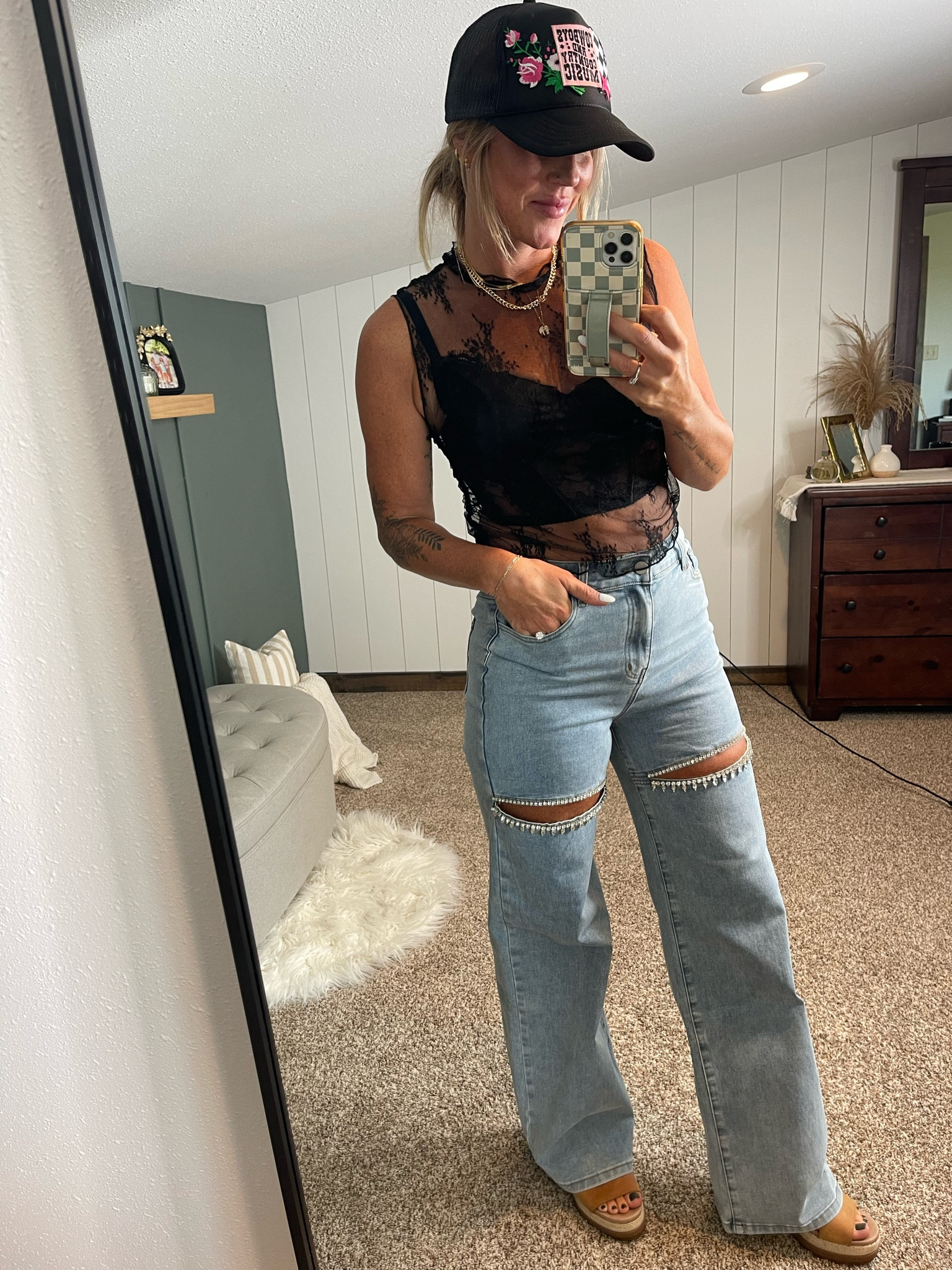 She’s a little bit country. 

#LTKSaleAlert #LTKFindsUnder100 #LTKStyleTip