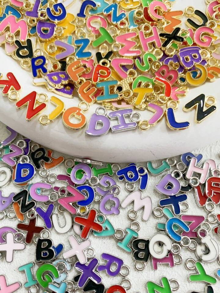 10/20/30pcs Random Small Letter Charms Assorted Metal DIY Jewelry Accessories | SHEIN