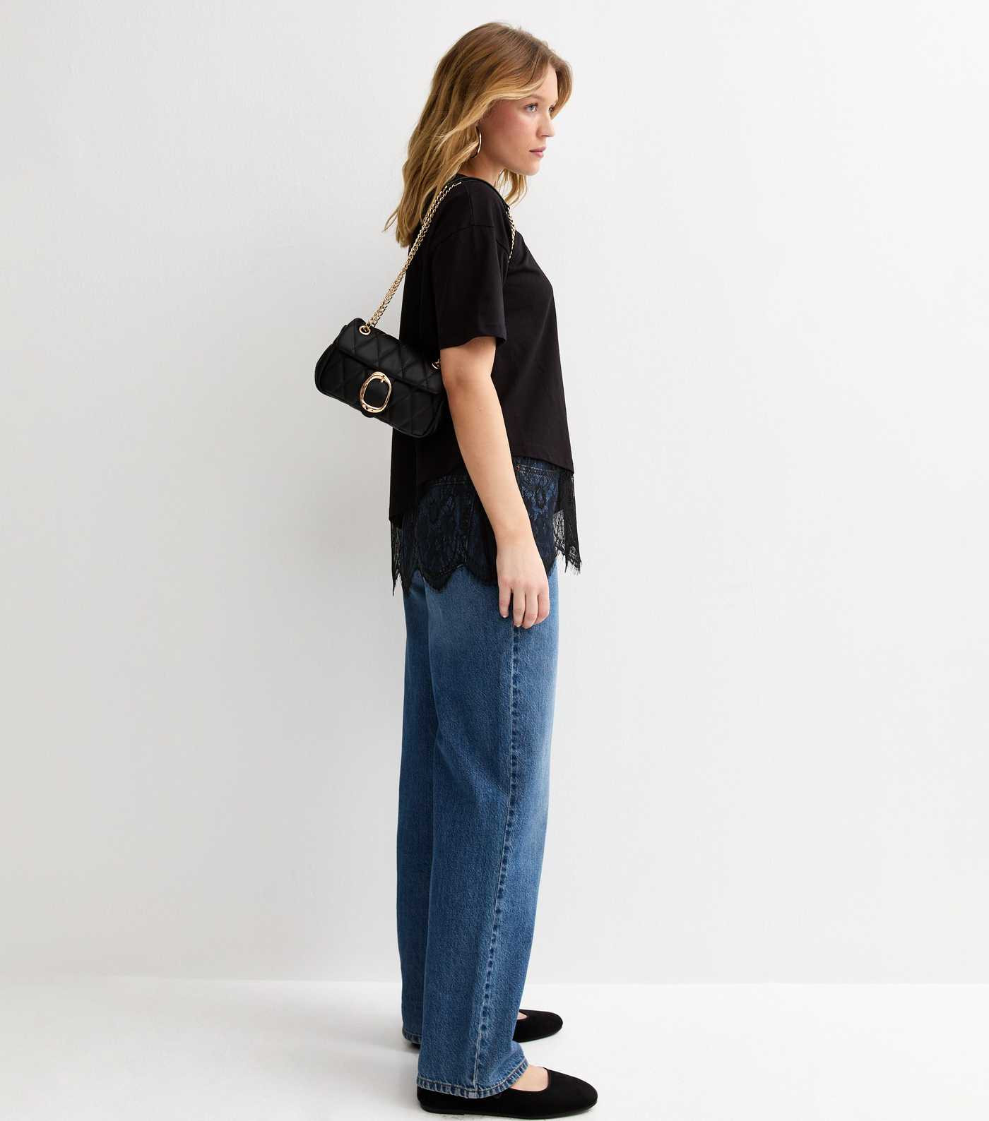 Black Cotton Scalloped Lace T-Shirt | New Look | New Look (UK)