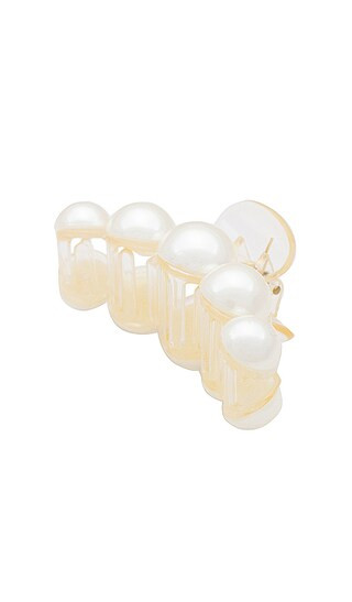 Flounder Clip in Pearl | Revolve Clothing (Global)