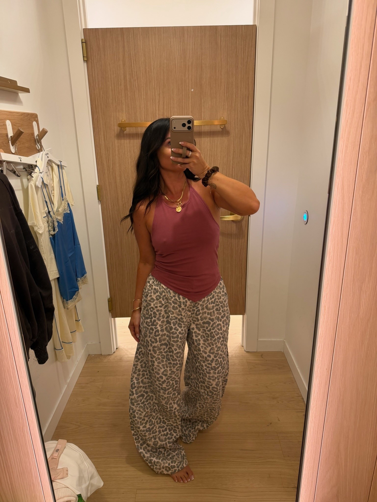 Everything about this outfit is so cute! It’s a great transition to fall outfit

#LTKootd #LTKgrwm #LTKSeasonal