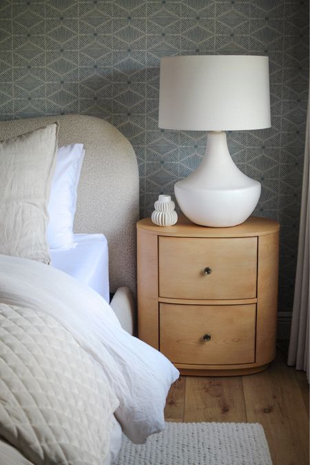 Bedroom refresh: 

Curved nightstand
Boucle platform bed
Bedding 
Area rug 

#LTKSaleAlert #LTKVideo #LTKHome