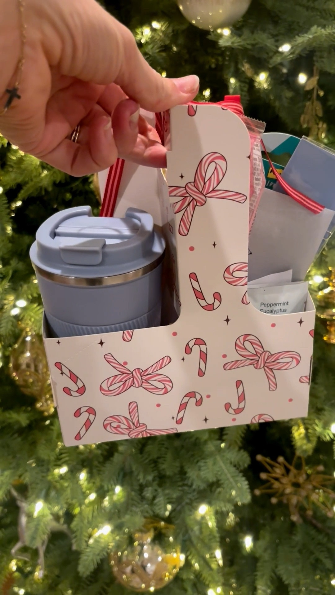 If you need a last-minute teacher gift that still looks thoughtful —
grab a reusable tumbler, add treats + a coffee card, and tuck it in this holiday caddy.

Pretty, practical, and affordable 🎁

#LTKGiftGuide #LTKmomlife #LTKHoliday