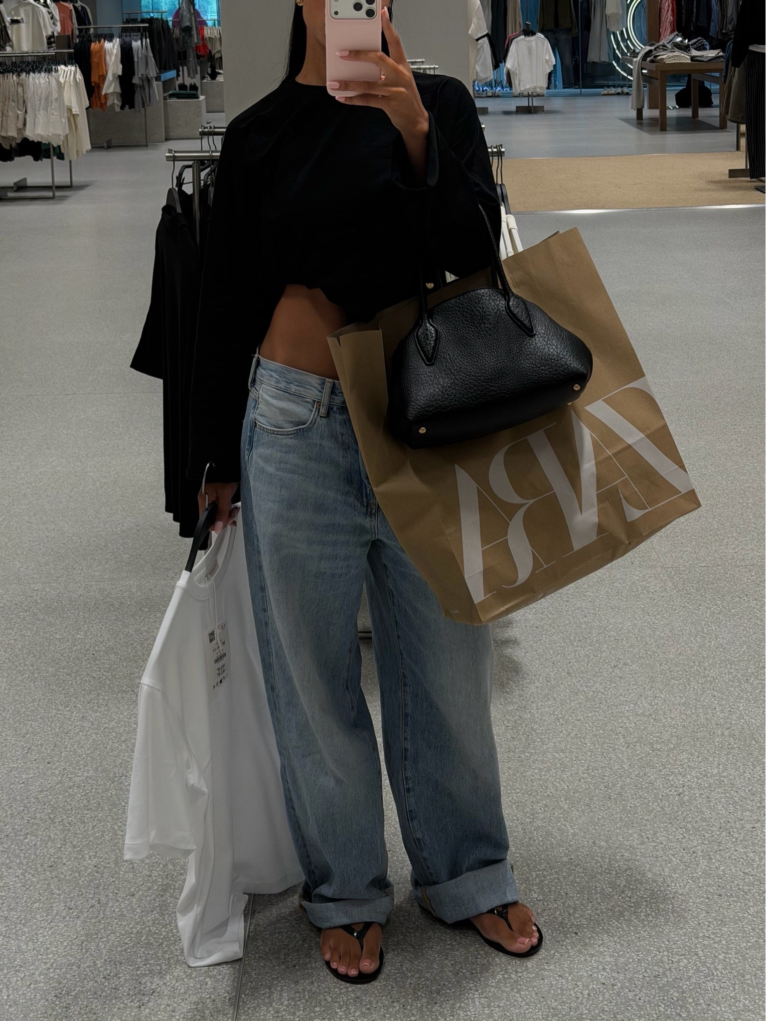 🏷️ baggy jeans, zara jeans, low jeans, boyfriend jeans, low rise jeans, zara

#LTKuk #LTKsummer #LTKeurope