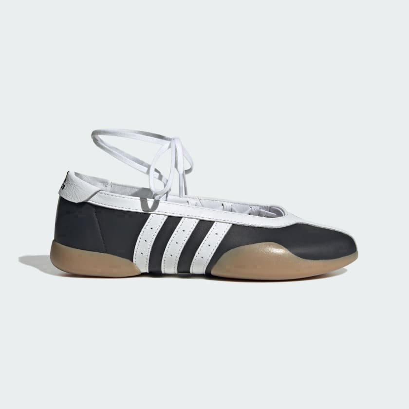 TAEKWONDO MEI SHOES

#LTKdayinmylife #LTKootd #LTKActive