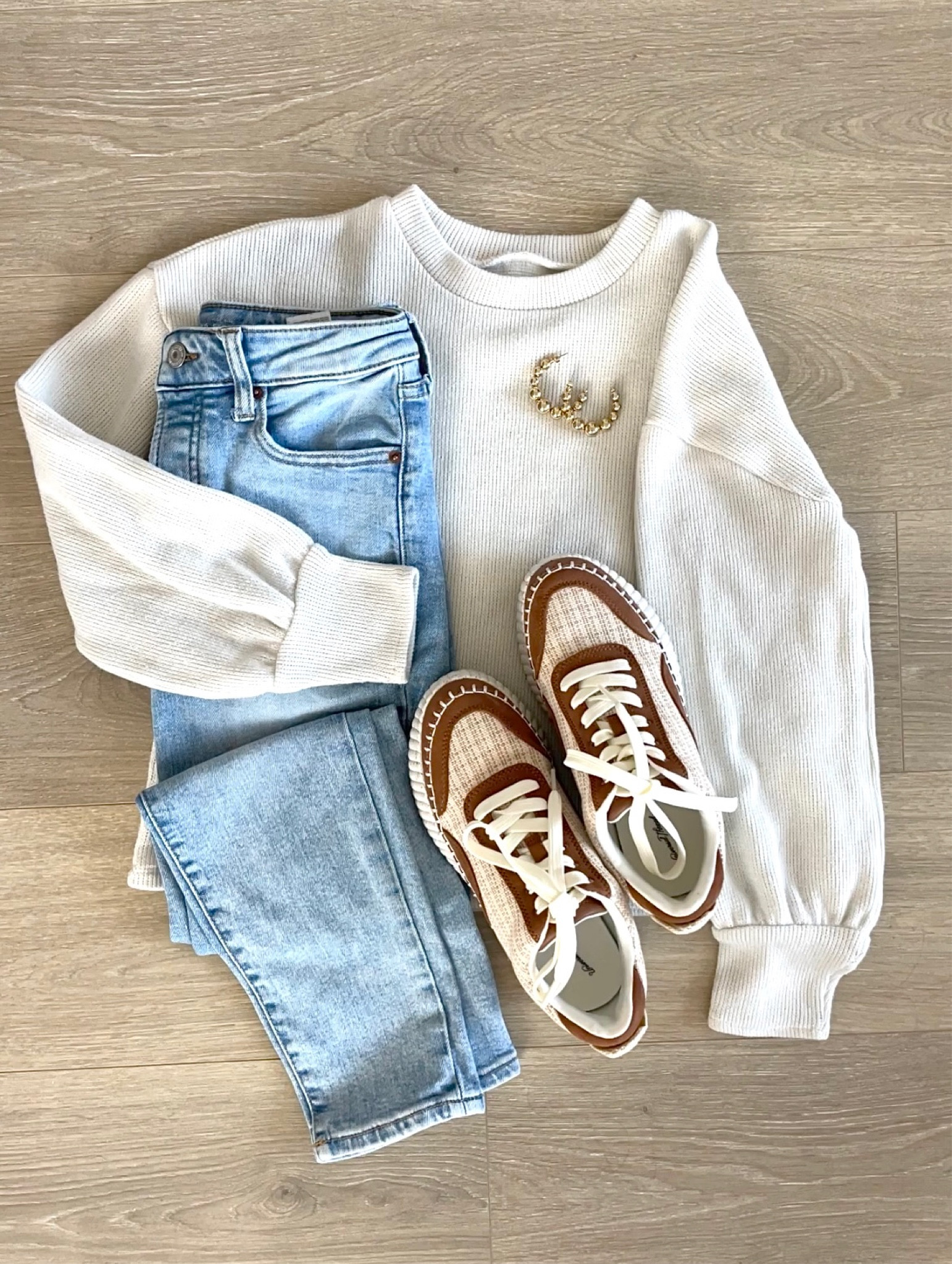Madewell outfit, fall style, weekend outfit, fall outfit, September style, sweater weather, neutral outfit, Target shoes, classic outfit


#LTKfindsunder100 #LTKSale #LTKstyletip
