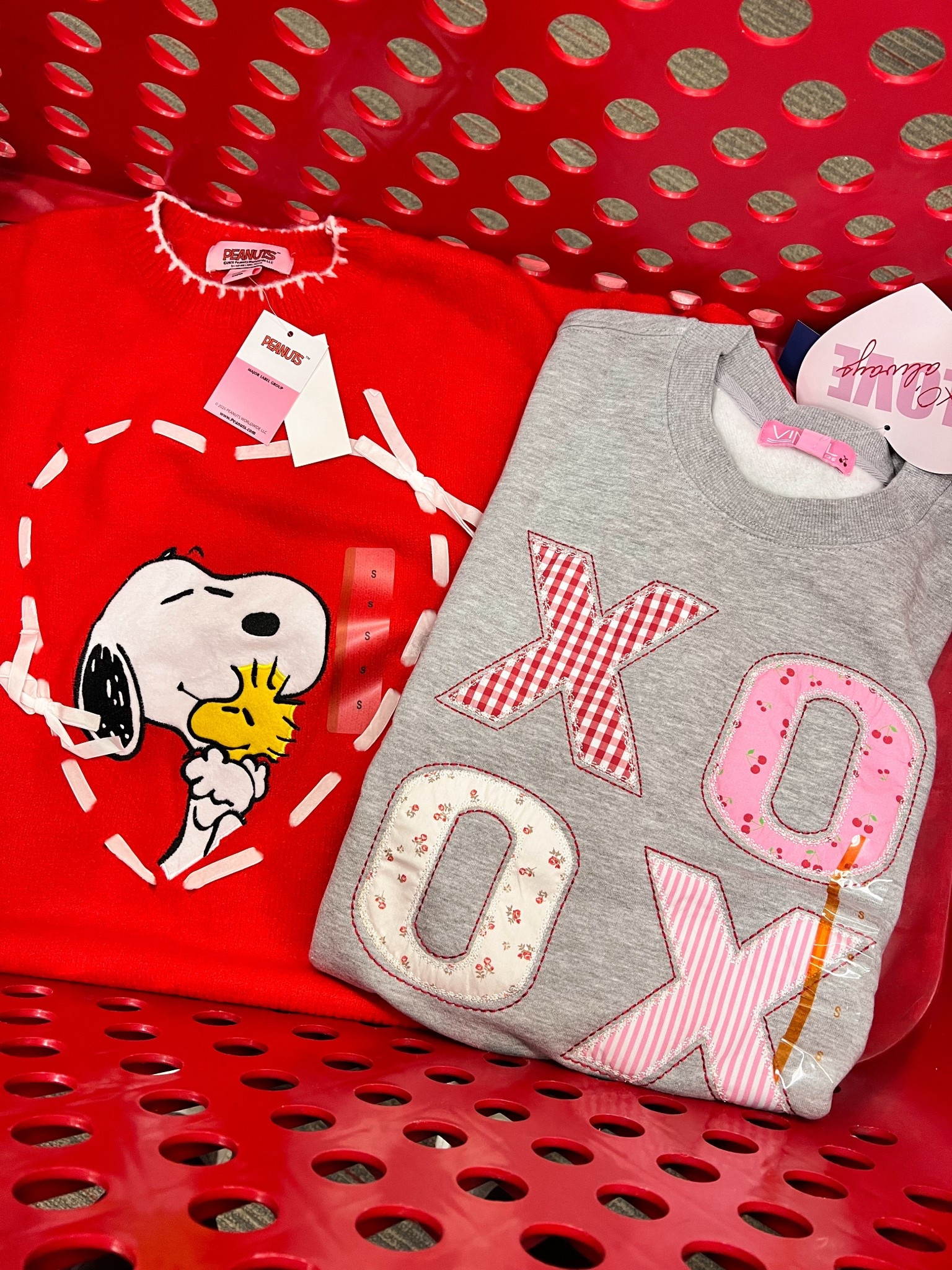 The cutest Valentine’s Day sweaters 

Target finds, Target style, cozy style, Valentine’s Day 

#LTKFindsUnder50