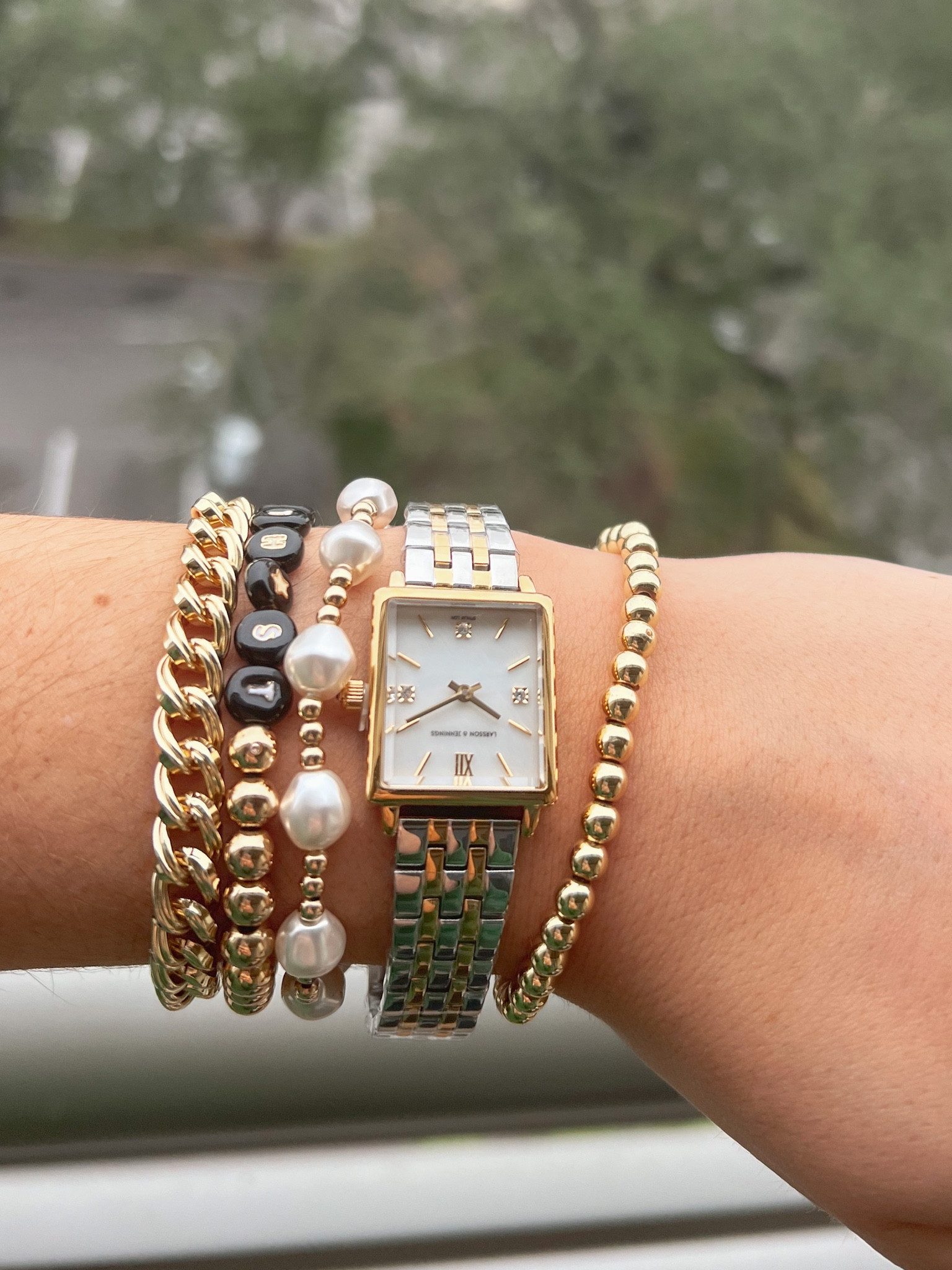 BAUBLE BAR SALE !!! Also Larsson and Jennings watch on sale on site 

#LTKunder50 #LTKGiftGuide #LTKitbag