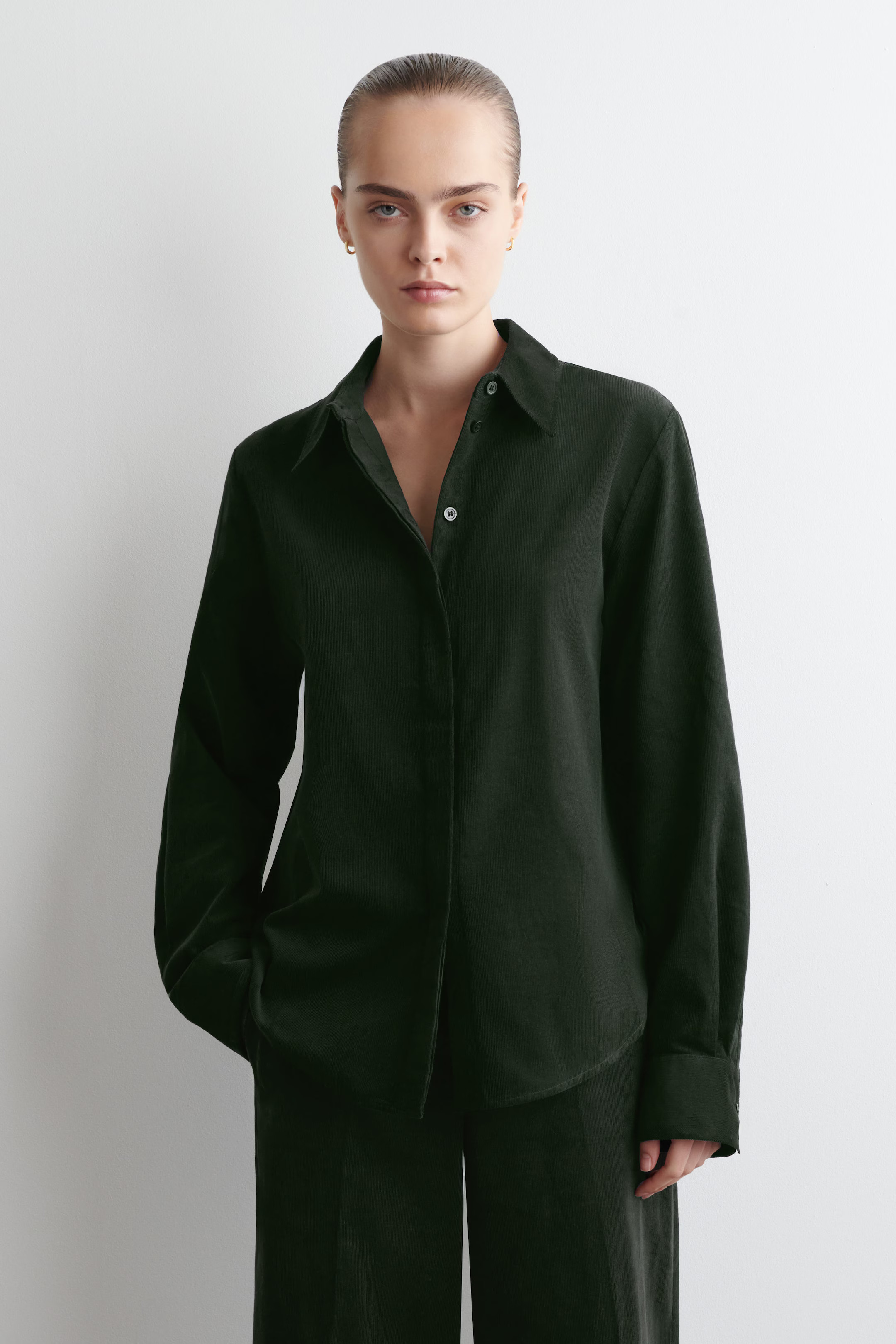 CORDUROY SHIRT - DARK GREEN | COS US | COS (EU)