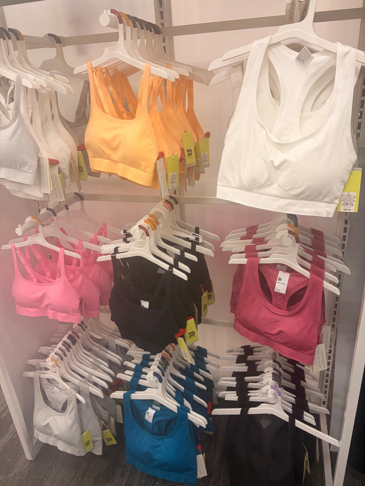 I’m hyped my favorite sports bra style is back!!! 

#LTKActive #LTKMidsize #LTKmomlife