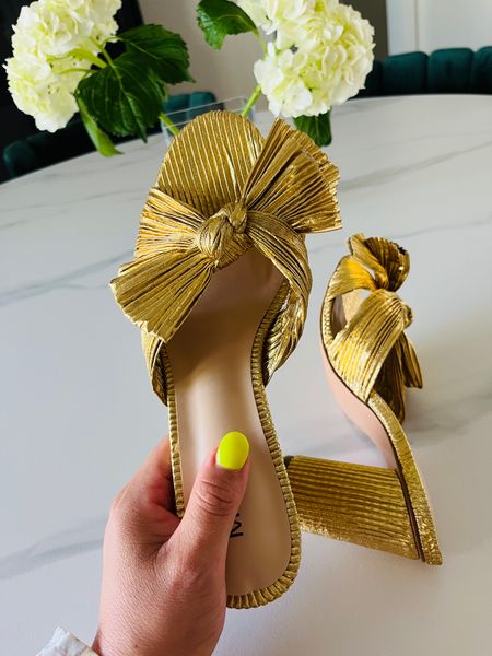 Amazon find
Amazon
Amazon heels
Gold heel
Wedding 
Wedding guest 
Easter 
Crinkle gold heels

#LTKSeasonal #LTKshoecrush #LTKunder50
