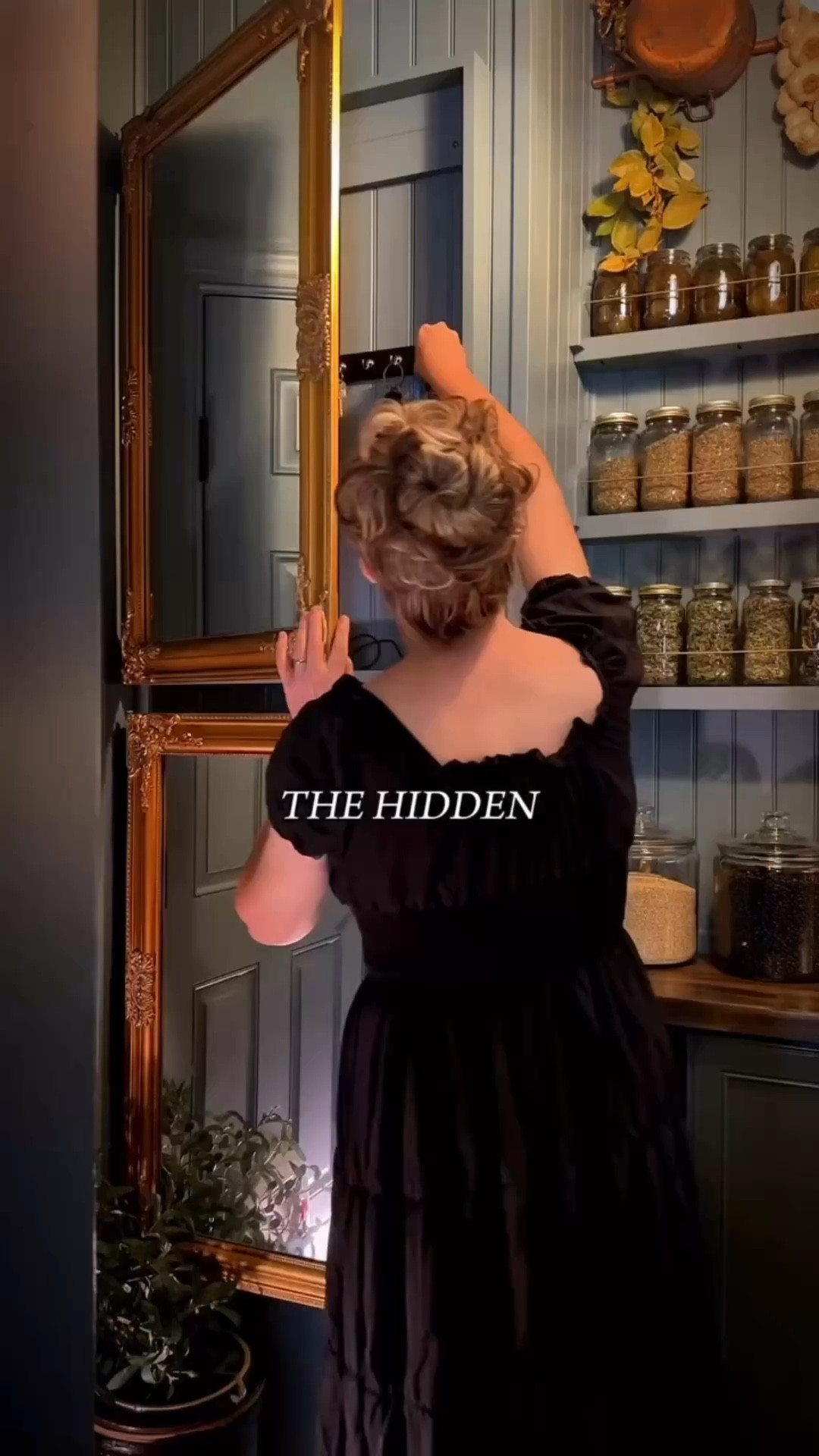 A hidden charging station tucked behind an antique mirror that keeps everyday tech out of sight and the space feeling beautifully curated. Practical, discreet, and perfectly in line with a timeless aesthetic. 

#HiddenChargingStation #AntiqueMirror #SmartHomeStyle #EverydayElevated #TimelessInteriors #HomeDecor #DesignDetails #callsigndesign