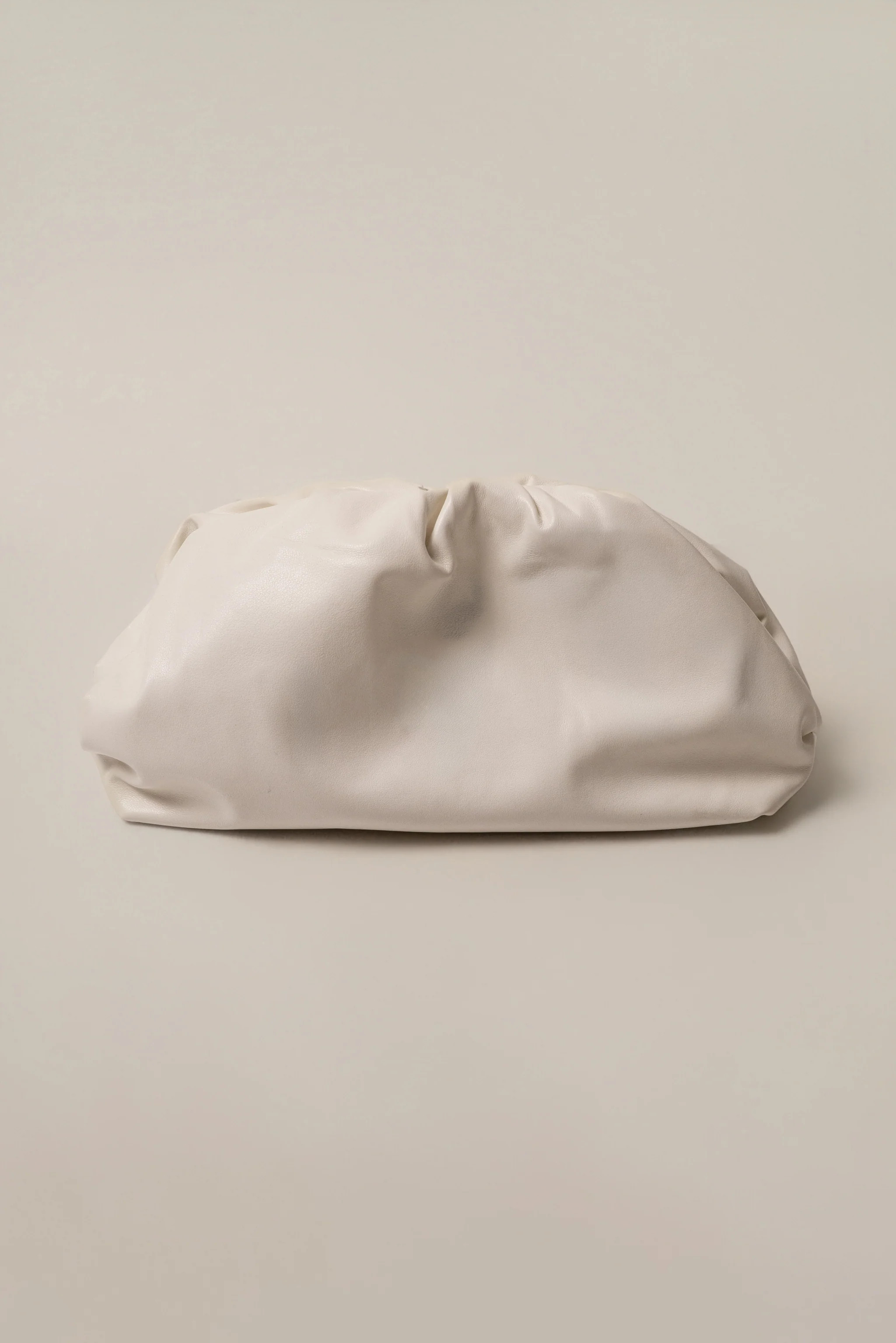 White Signature Cloud Bag | JLUXLABEL US