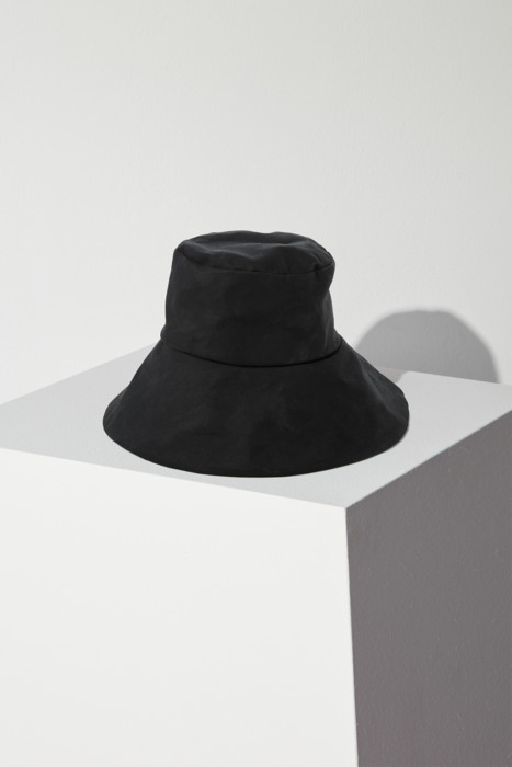 Walker Bucket | Janessa Leone