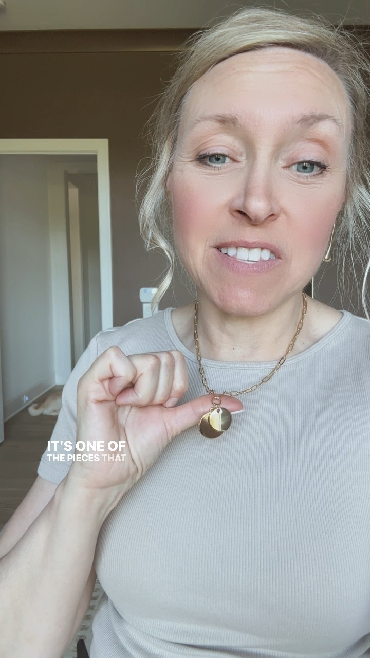 Grab this double coin necklace from Loft and never have to untwist two chains again! 



#LTKSaleAlert #LTKOver40 #LTKMidsize