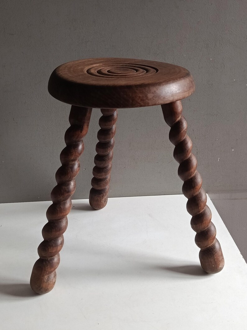 French vintage turned spiral wood stool mid century brutalist / screw tripod bobbin rustic farmho... | Etsy (US)