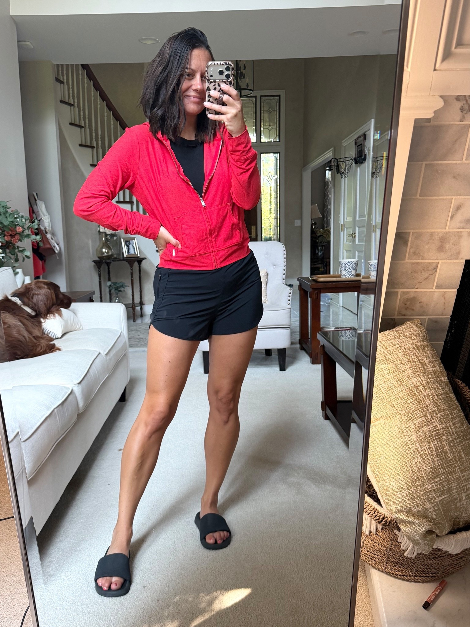 Vuori look for less zip up! Runs small - I sized up to a medium!

#LTKootd #LTKmomlife #LTKOver40