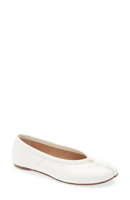 Maison Margiela Tabi Ballet Flat in White at Nordstrom, Size 40.5 | Nordstrom