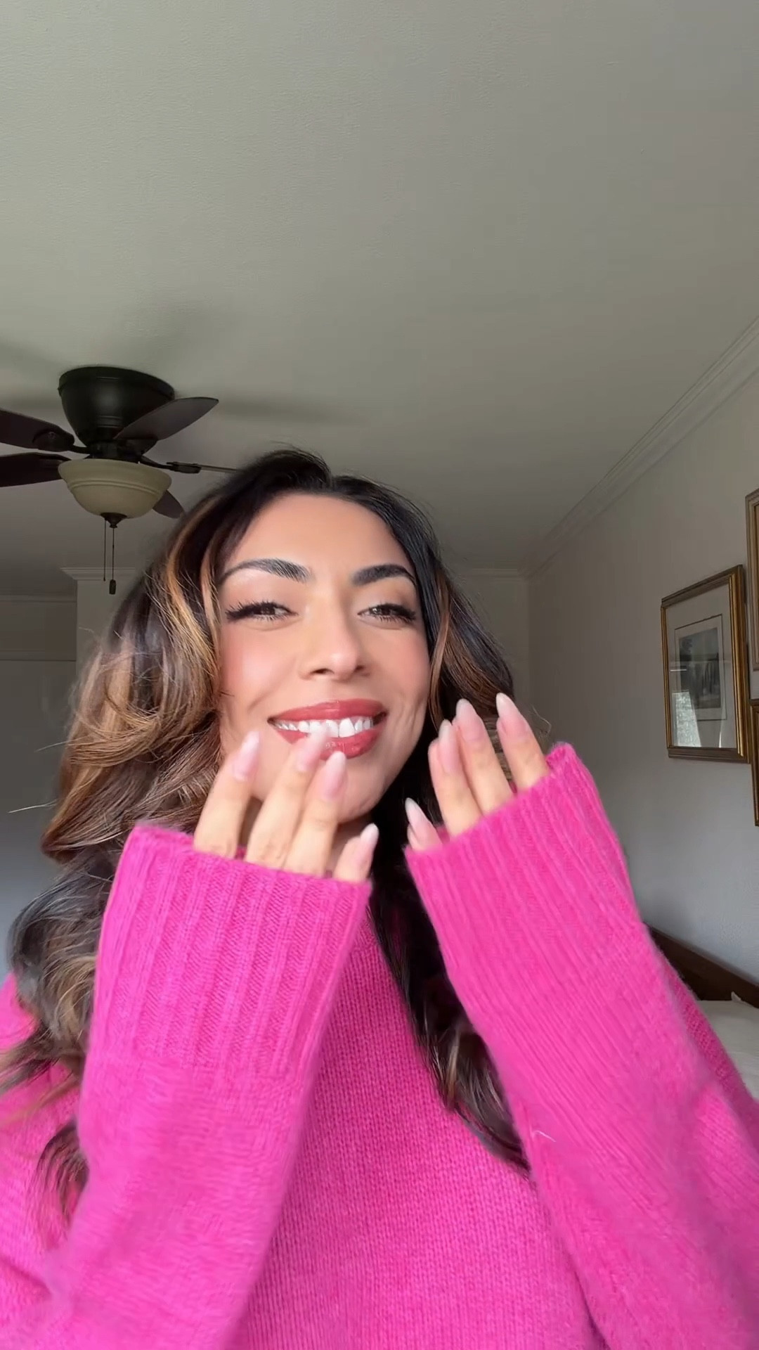 Lip combo of the day! 💖
—
shade Muse in the lip crayon & fuschia glow in the gloss 
—


#LTKValentine #LTKBeauty