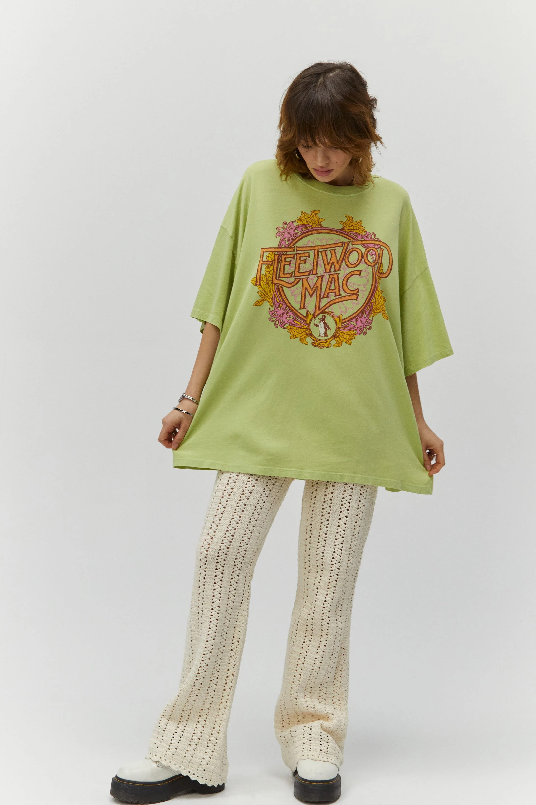 Fleetwood Mac Flower Crest OS Tee | Daydreamer