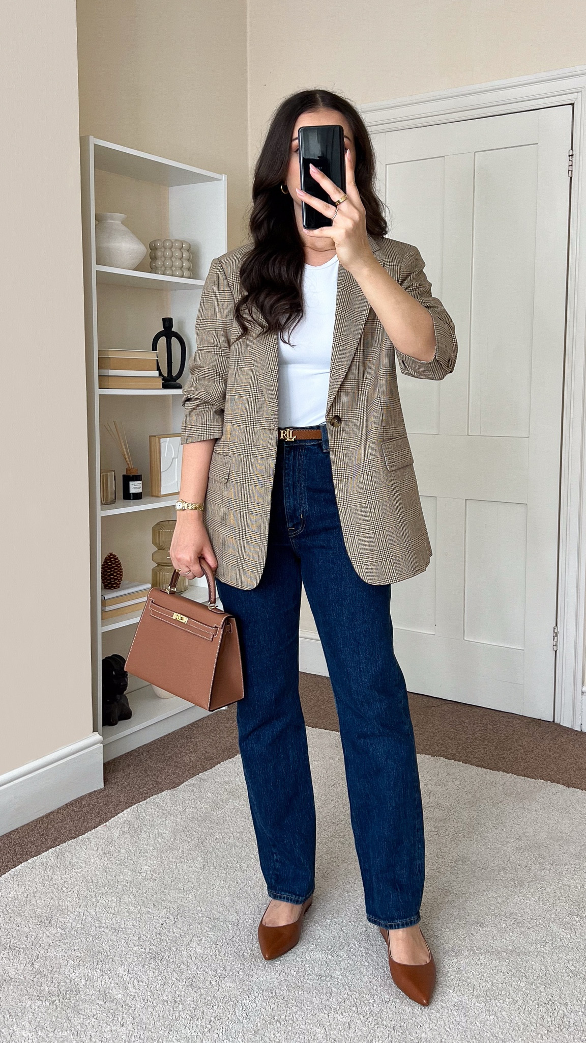 Smart casual summer to autumn transitional outfit. Blazer is H&M, wearing size S. Jeans are old from &OtherStories.

#LTKeurope #LTKautumn #LTKuk