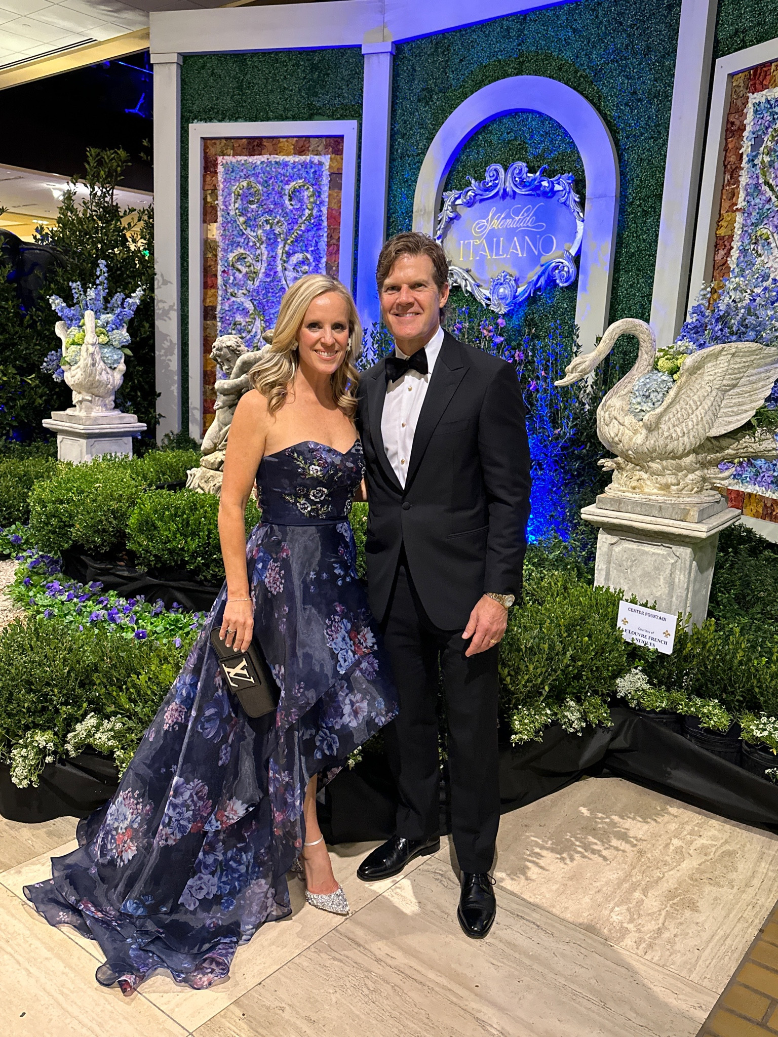 Crystal Charity Ball Splendido Italiano 
Black tie ball gown 
Marchesa
Pair a high low gown with gorgeous shoes✨✨


#LTKSeasonal #LTKHoliday #LTKstyletip