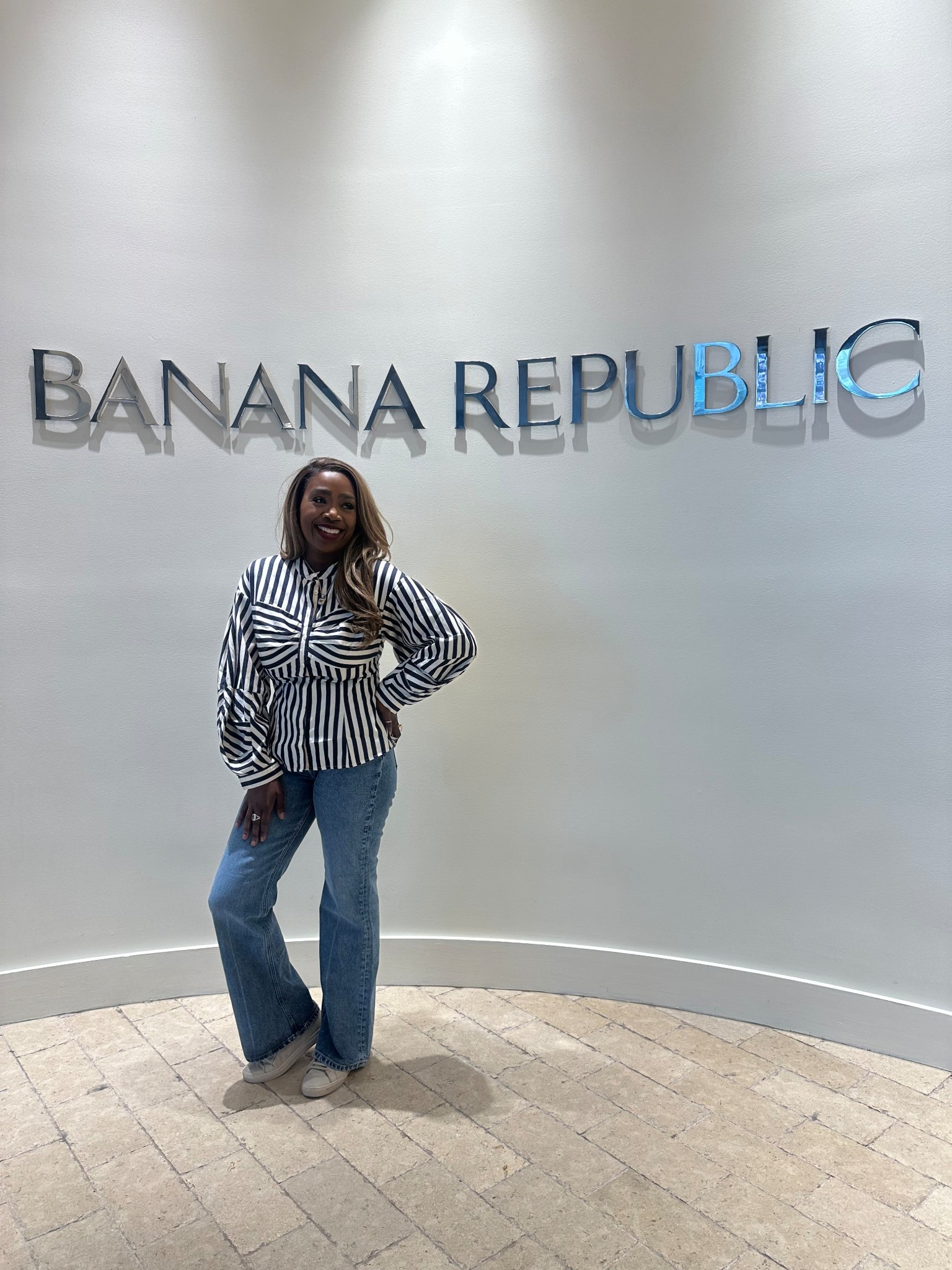 Wearing a size 10 in the shirt. And wearing a size 28 in the jeans

#LTKOver40 #LTKStyleTip #LTKWorkwear