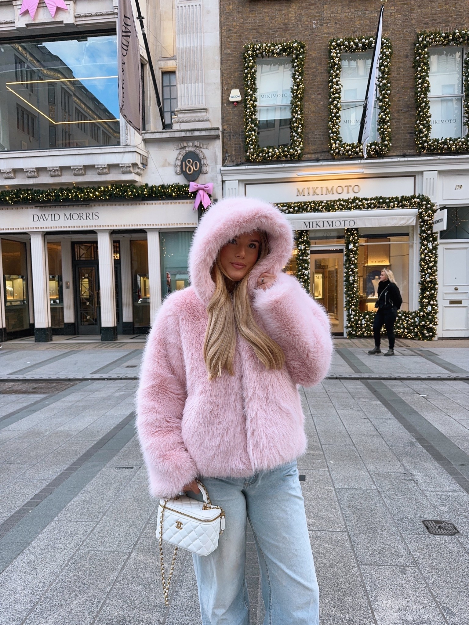 Cosy girl 

#LTKwinter #LTKeurope #LTKuk