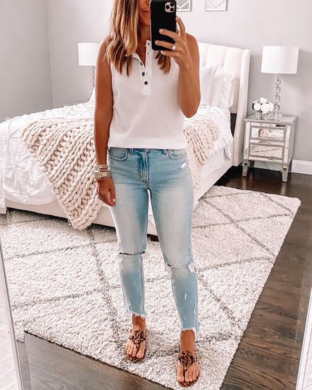 Abercrombie mom jeans are one of my favorites! This top is an Amazon find perfect for spring & summer 

#LTKfindsunder50 #LTKstyletip #LTKSeasonal #LTKstyletip #LTKSeasonal #LTKfindsunder50