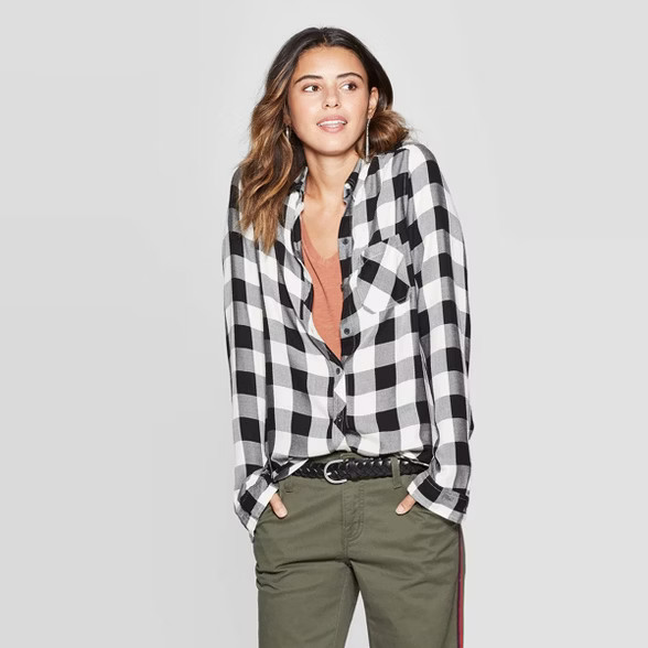Women's Plaid Long Sleeve Button-Down Shirt - Universal Thread™ | Target