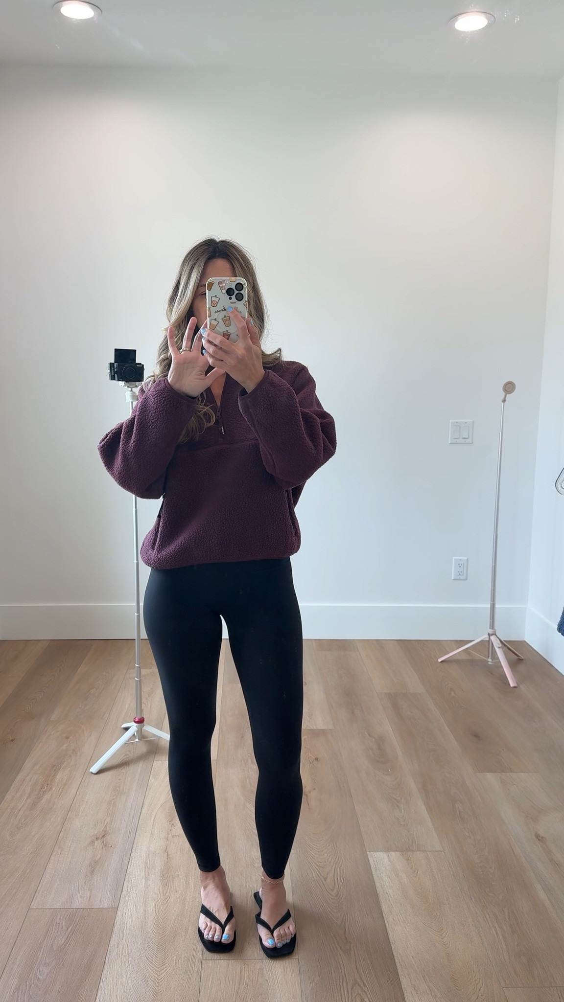 New @Aritzia fleece medium
Leggings 2