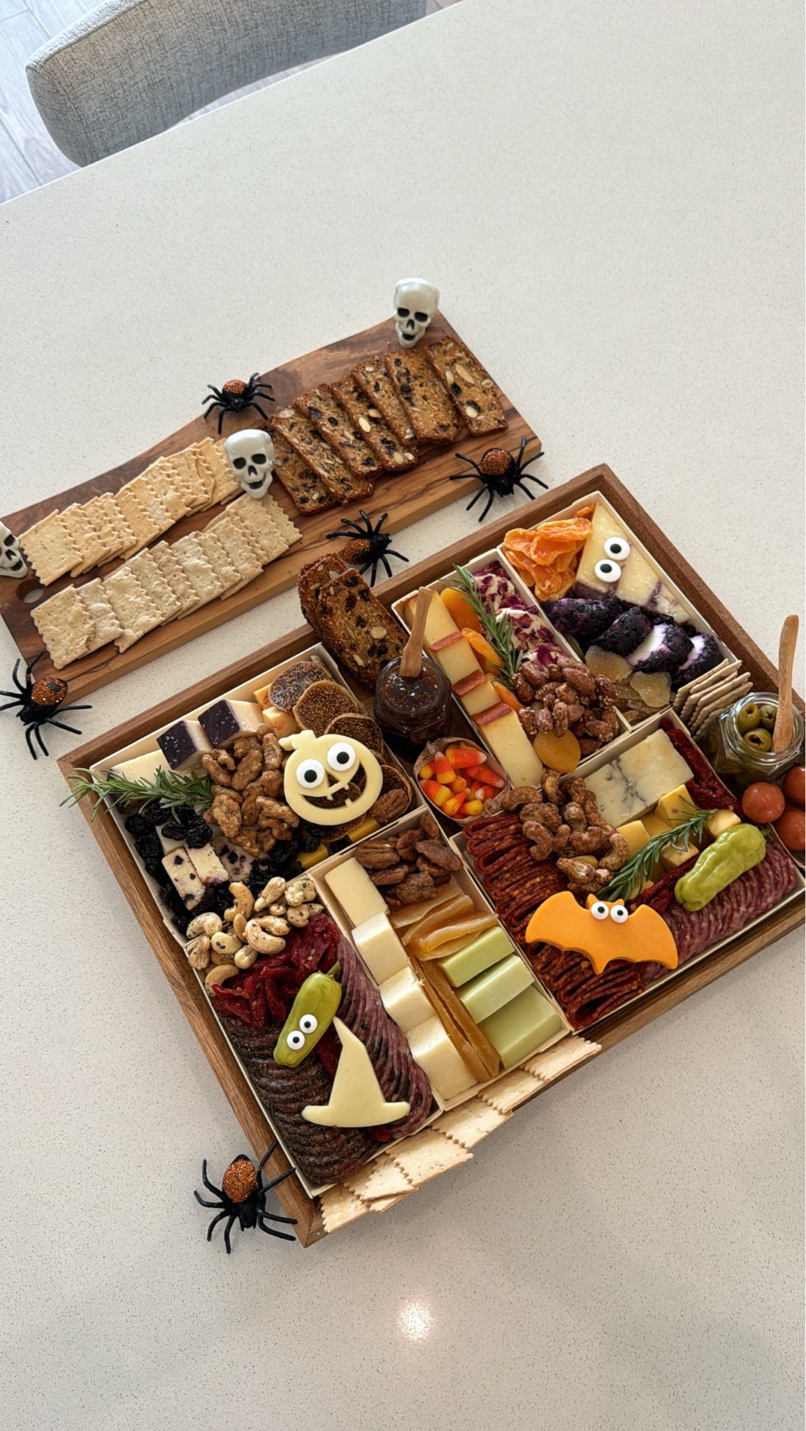 Halloween charcuterie delivered! Is there anything better for last minute hosting? No cutting or prep required