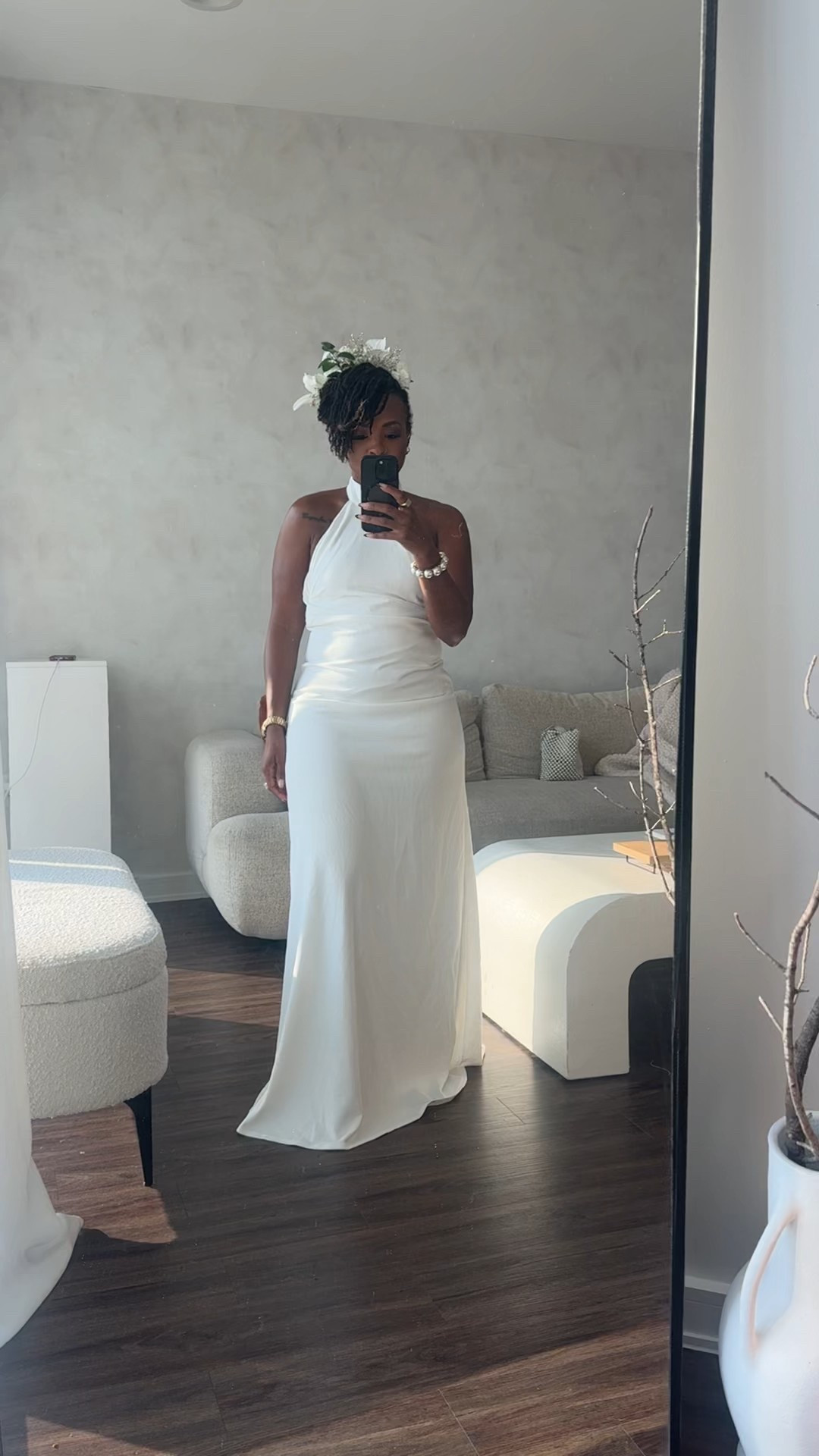 Last weekend I attended the Diner En Blanc event . This is what I wore. I kept the dress simple and focussed more on my flower hair piece as the theme was Diner En Bloom ! 

This dress is a size 8, due to the stretch I could have gone a size down as the bust was too big. Don’t have enough time to get it hemmed so I would definitely say mid- tall girl friendly. I’m 5’2

#LTKootd #LTKMidsize #LTKWedding