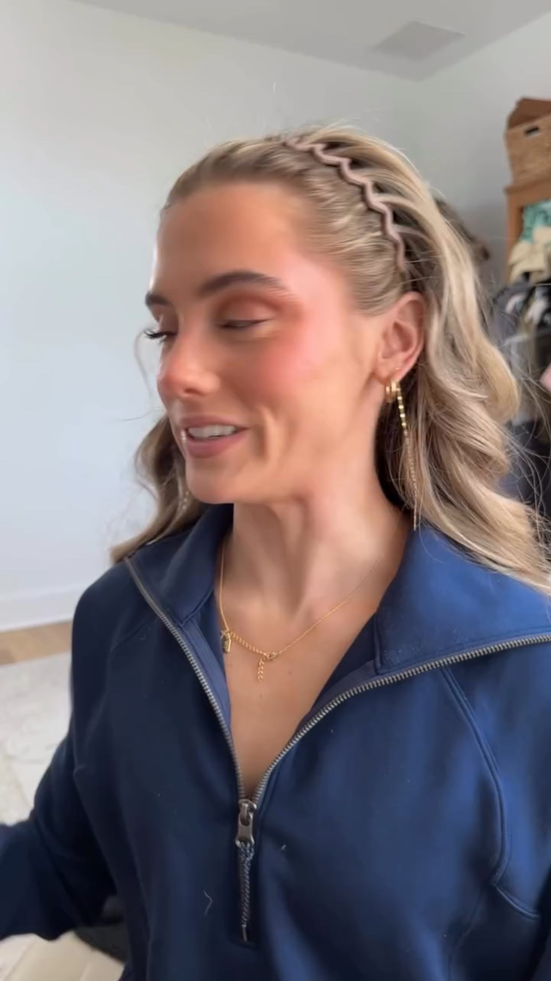 been dying to add a navy bag to my collection and this amazon find was the perfect fit 🤤 this is a stunning top handle purse that can also be a crossbody too. It gives me Loro Piana vibes ($2,800) but on an amazon budget (Under $50). PS, yes it does fit my camera. 

#founditonamazonfashion #founditonamazon #amazonpurse #amazonfind #amazonpurses purse, handbag, crossbody bag, leather bag, leather purse, amazon haul, amazon clothing haul, affordable fashion, clothing haul, fall clothing haul, fall fashion, fall trends, winter clothing haul, amazon fashion, amazon finds, amazon fashion 2026.

#LTKFindsUnder50 #LTKSaleAlert #LTKootd