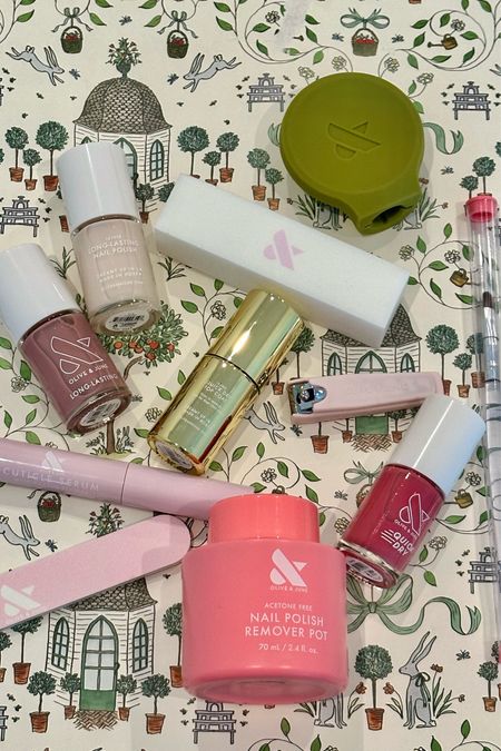 Olive & June nail essentials 

#LTKbeauty #LTKfindsunder100 #LTKfindsunder50