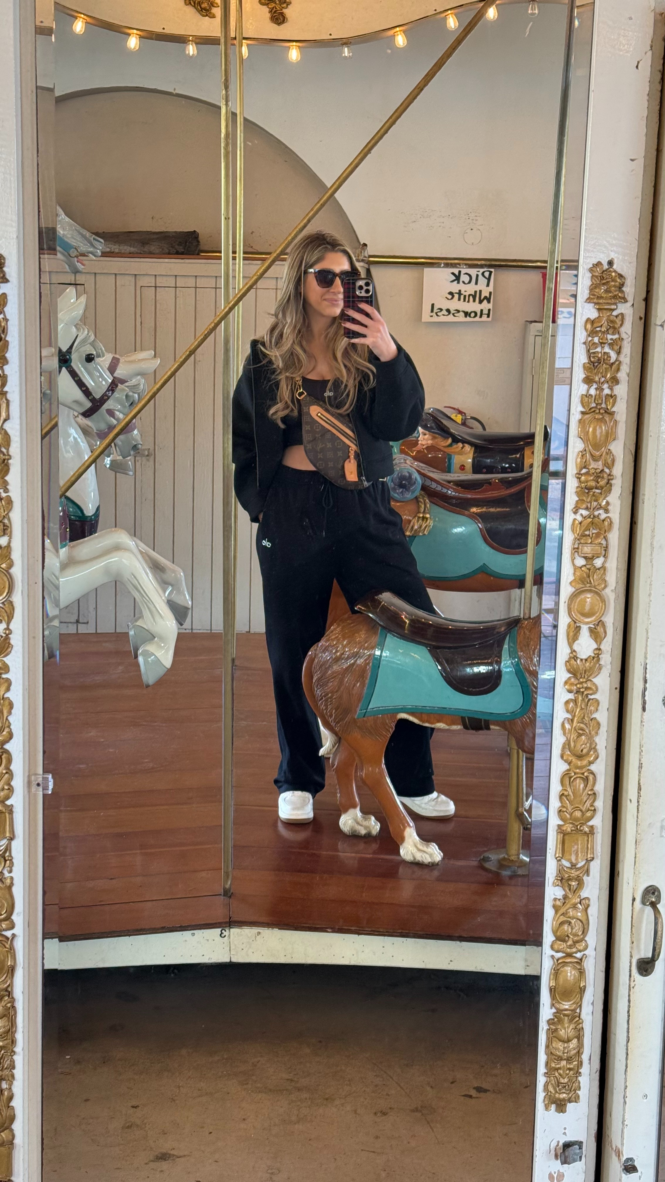 Alo Yoga in action... and 30% off 😎

cyber week / BFCM / Black Friday / cyber deals / Alo Yoga / style tip / gift guide for teens / gift guide for her / holiday gifting / Samantha Bauchmann 

 #LTKCyberWeek #LTKSaleAlert #LTKStyleTip