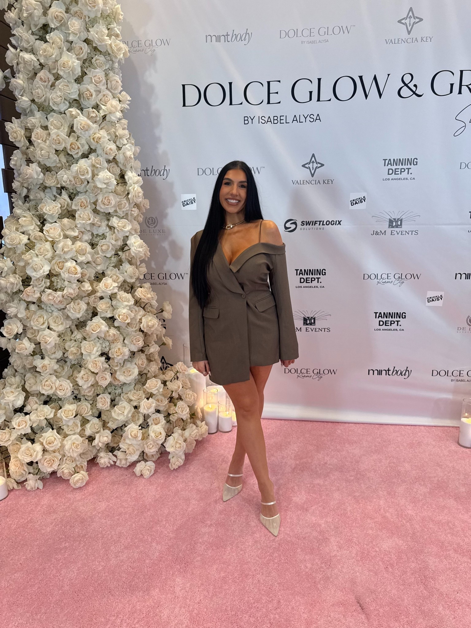 Dolce glow summit outfit🤍 code: SUNLESSRITUAL for 10% off Mia body glow. 

#LTKBeauty #LTKWorkwear #LTKootd