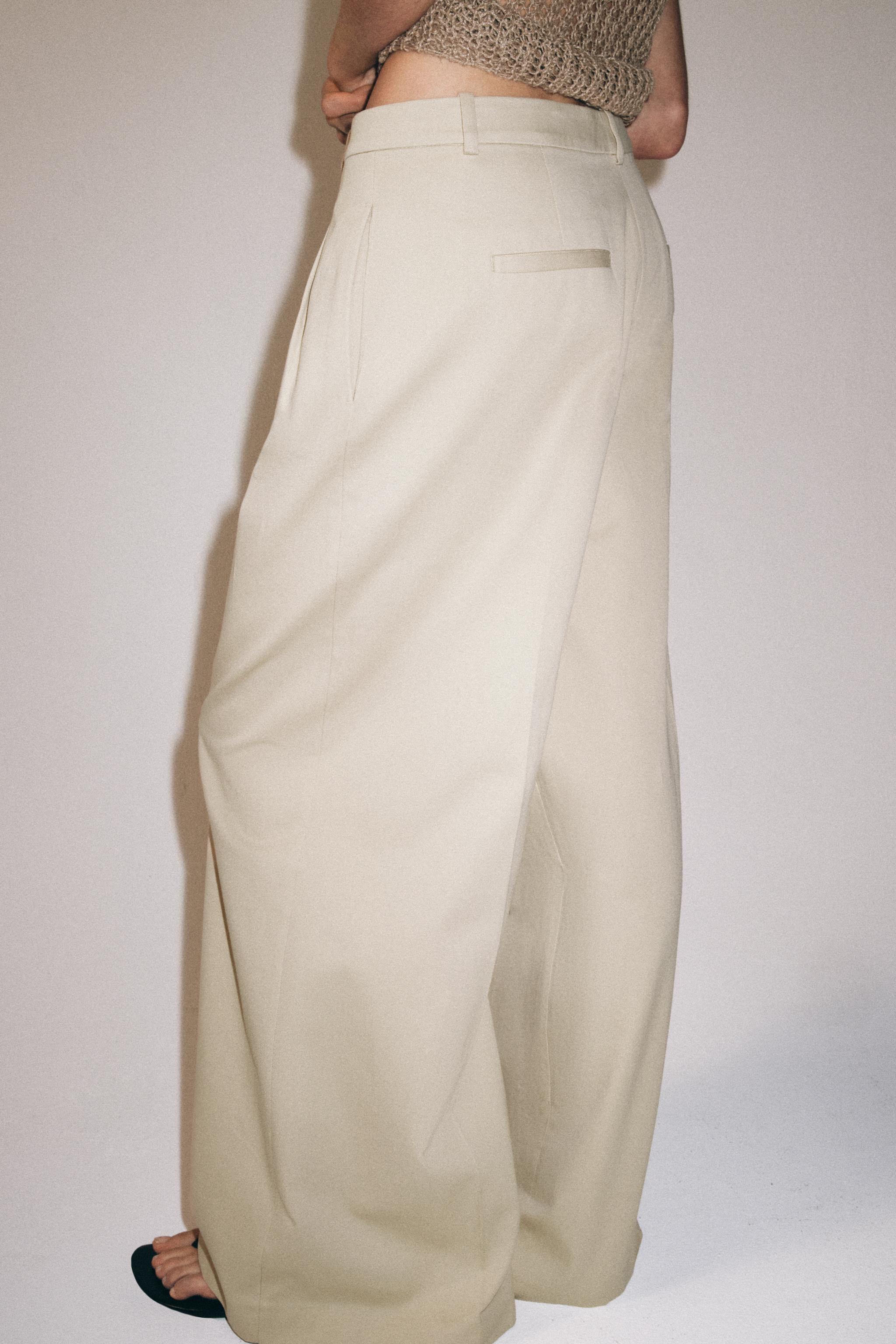 ZW COLLECTION PLEATED WIDE-LEG TROUSERS | Zara UK