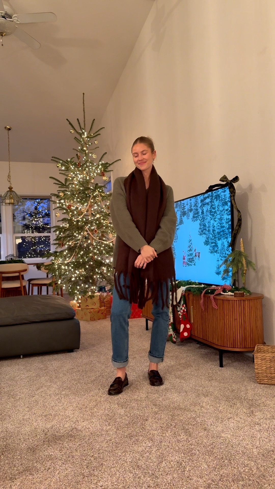 #abercrombiepartner some of my favorite festive holiday party outfit options @abercrombie 