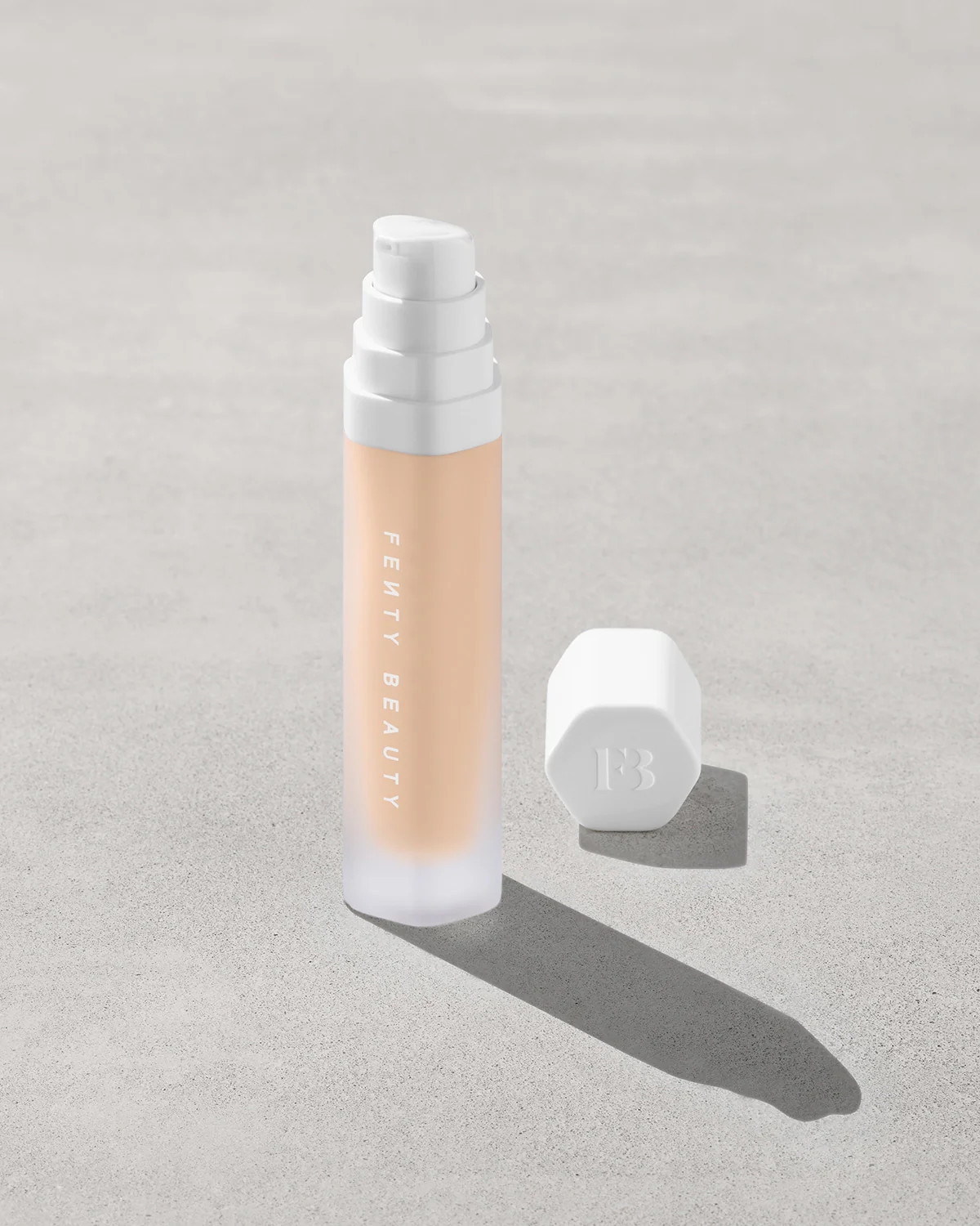 Soft'lit Naturally Luminous Longwear Foundation 125 | Fenty Beauty