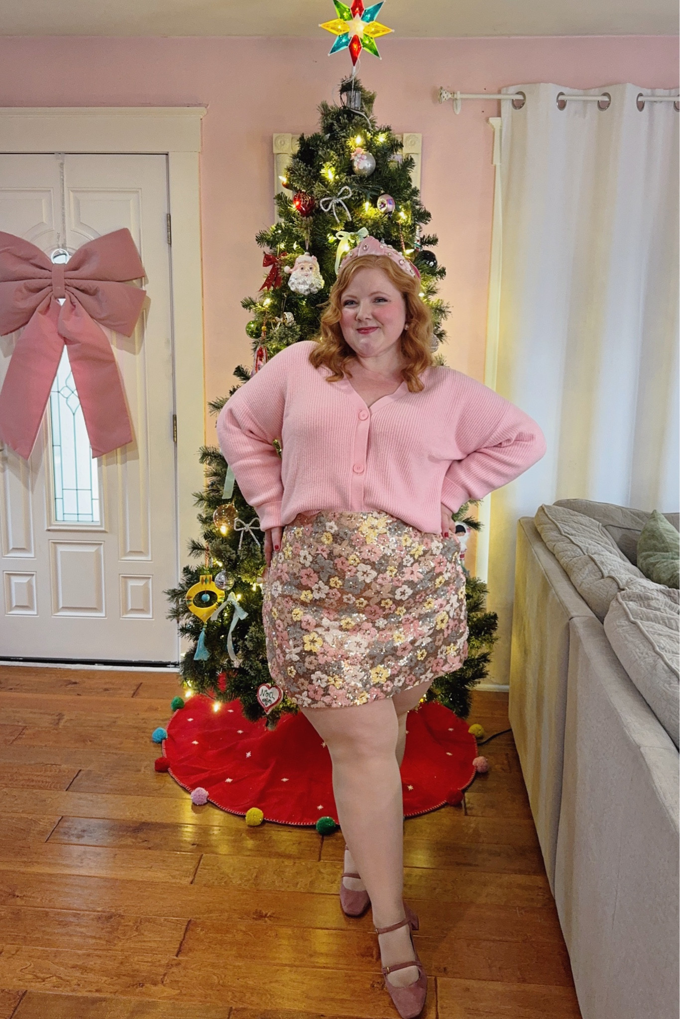 Who needs to wait on Santa when you have a credit card right now?!💳🎁Haha I’m just kidding (mostly). @loft got me with their sponsored holiday ads this year. I’d never actually ordered from them before but had to give this cute pink fit a go. Now THIS is how I do Christmas!🎀🎄💖

#LTKMidsize #LTKGiftGuide #LTKHoliday