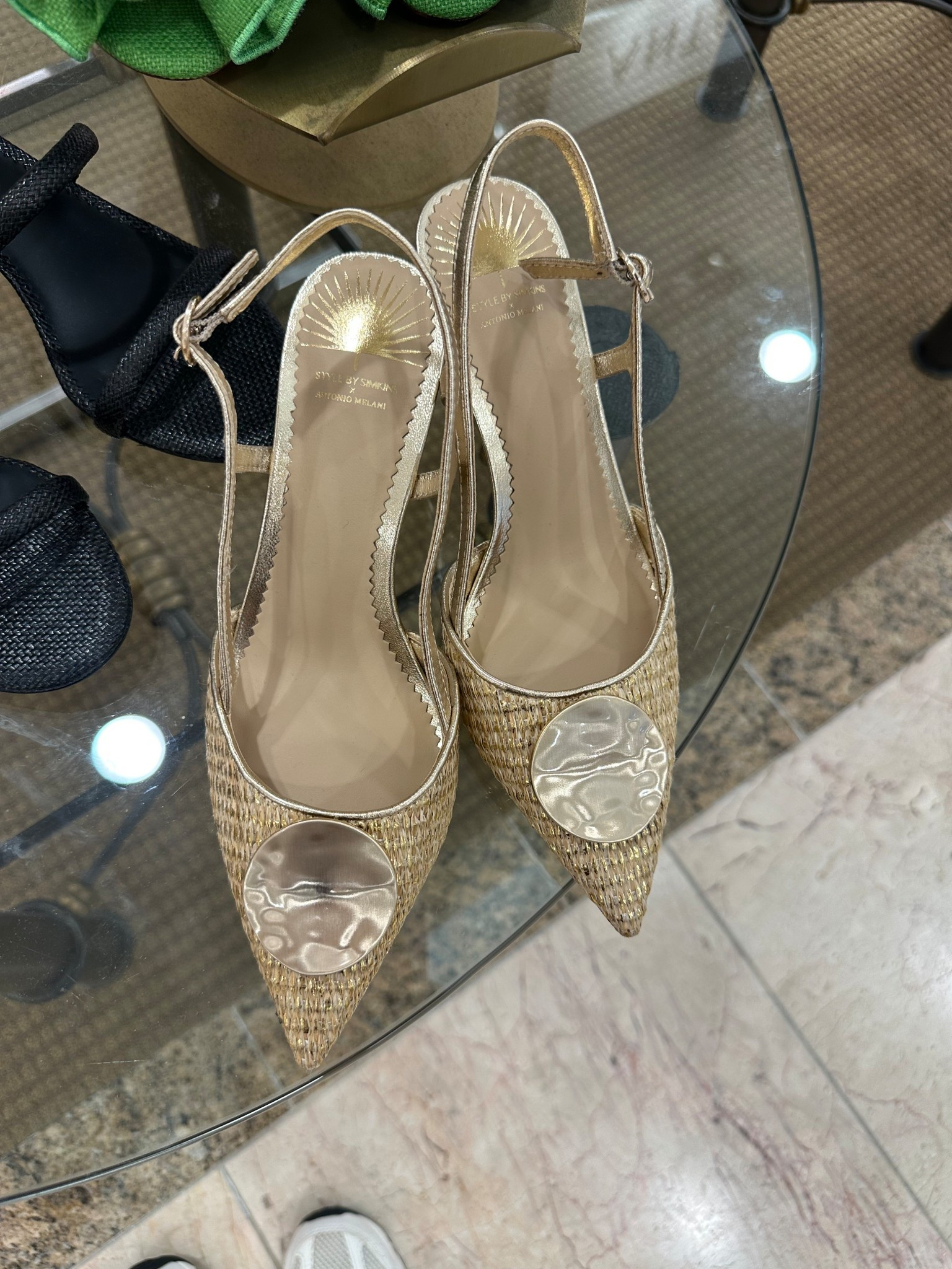 Summer heel #fashioninspo #kittenheel #pointedheel #summerheels

#LTKStyleTip #LTKSeasonal #LTKShoeCrush