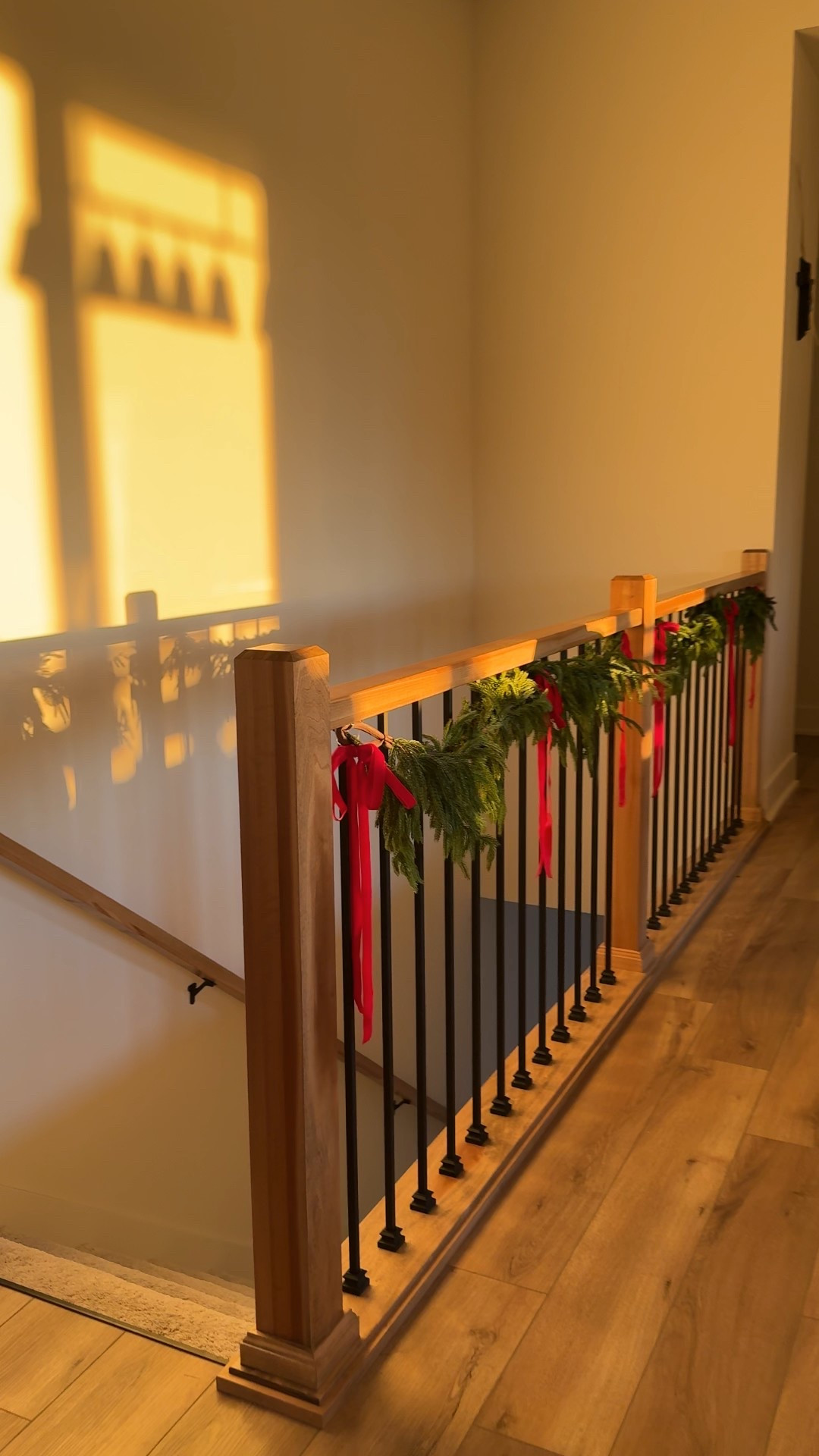 Amazon garland 

#LTKSeasonal #LTKHoliday #LTKmomlife