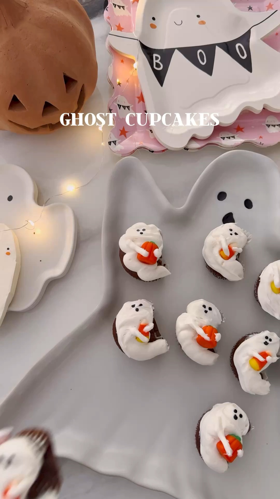 👻 Easy Ghost Cupcakes

Ingredients:
• Pillsbury chocolate cake mix + box ingredients
• Pillsbury white frosting
• Black gel icing writer
• Candy corn

Directions:
Make cake mix as directed and fill cupcake liners. Tuck a small foil ball between the liner & pan to create the ghost shape. Bake & cool.

Frost, add candy corn, then use black gel icing for the eyes + mouth. 👻🧡