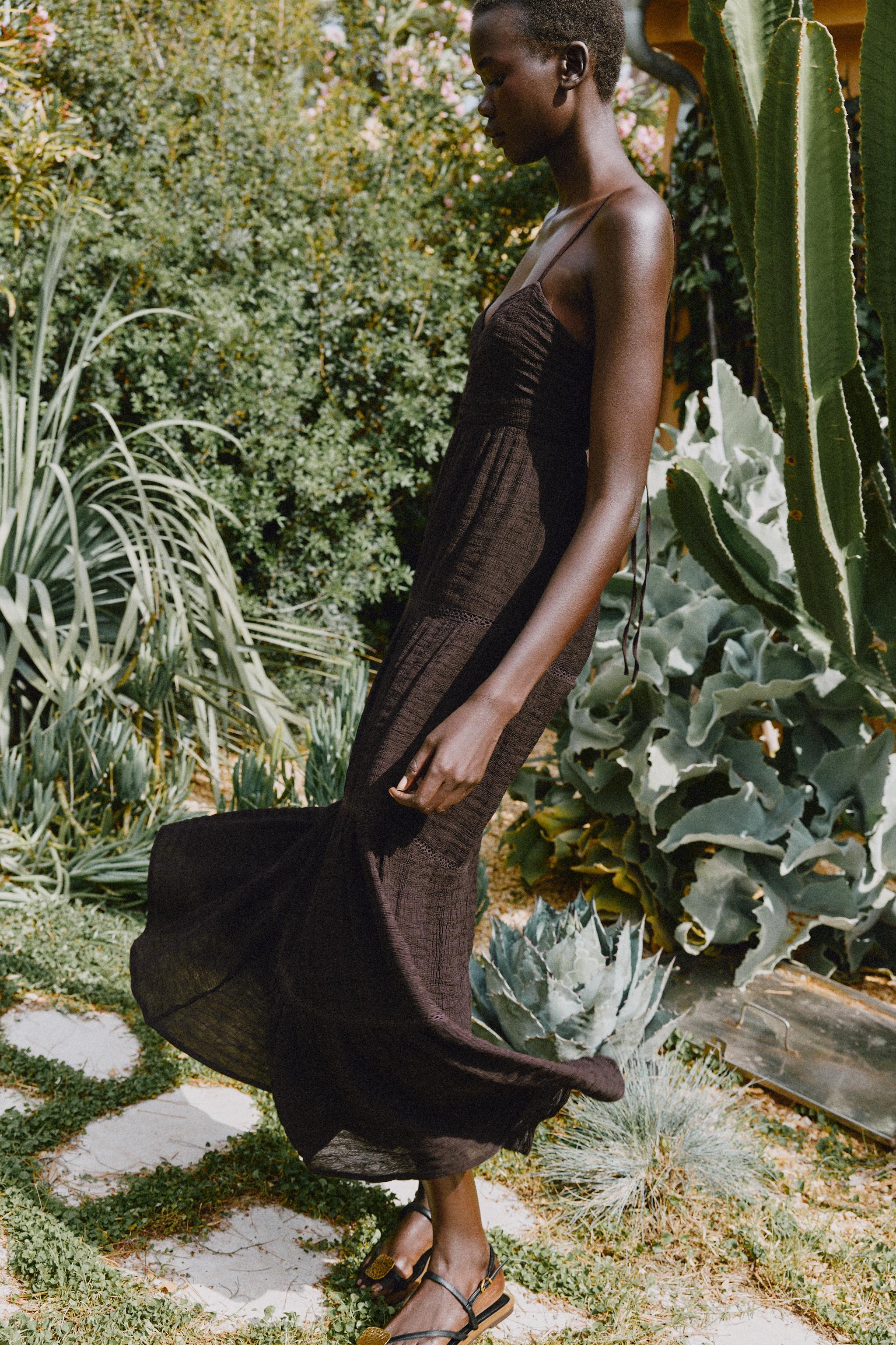 LANGES TR\u00c4GERKLEID | Zara DE