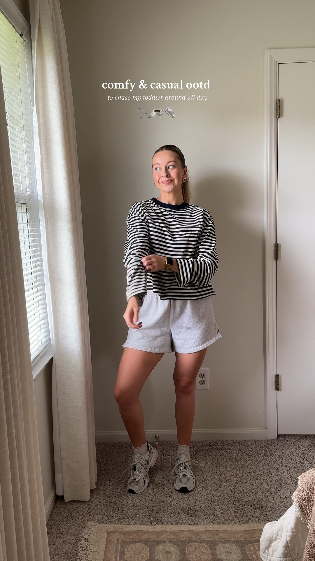 Perfect fall transition outfit 🍂 Wearing a small in the shorts and medium in the top!